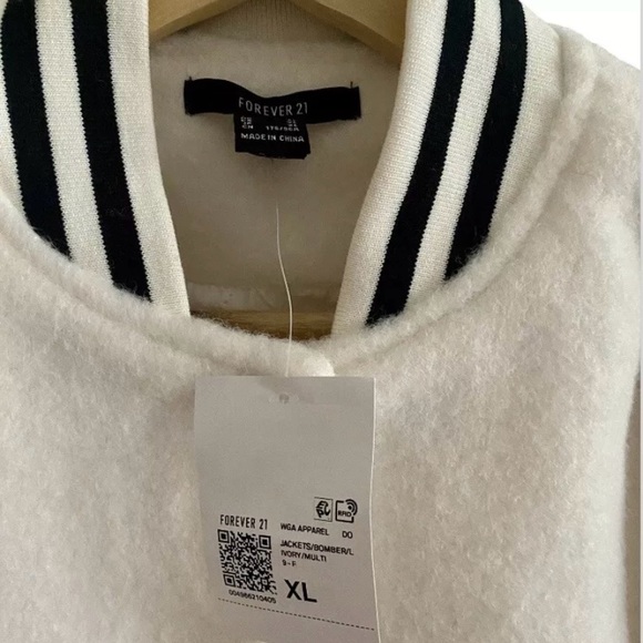 Forever 21 Varsity Striped Letterman Jacket, Baseball Bomber, XL, New With Tags - Picture 3 of 3